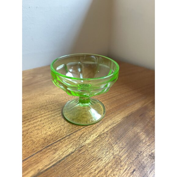 Vintage Uranium Federal Depression Glass Decagon Paneled Dessert Berry Foot Cup - Picture 1 of 6